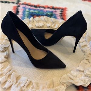 Black Suede Aldo pumps